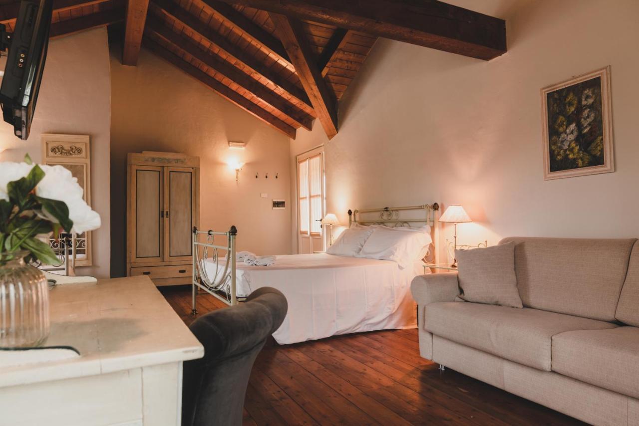 Tenuta Montezeglio Country Family House Invorio Inferiore Esterno foto