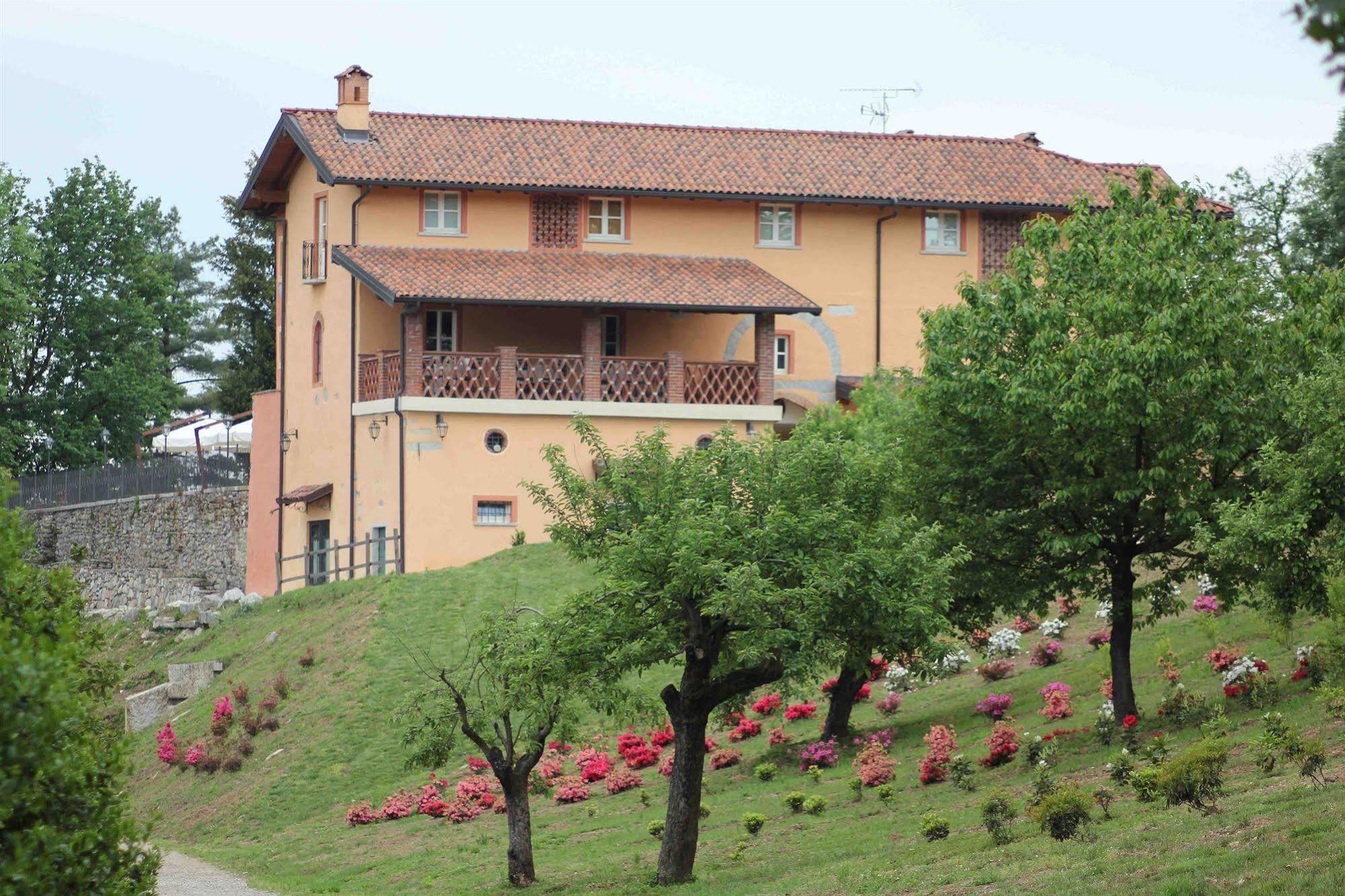 Hotel Tenuta Montezeglio Country Family House Invorio Inferiore Esterno foto