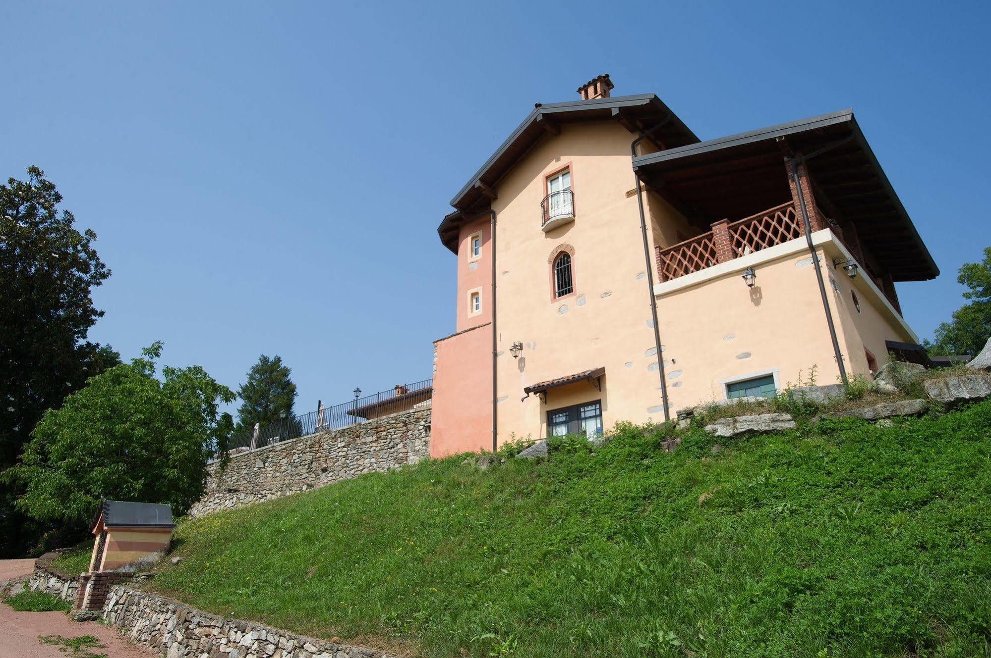 Tenuta Montezeglio Country Family House Invorio Inferiore Esterno foto